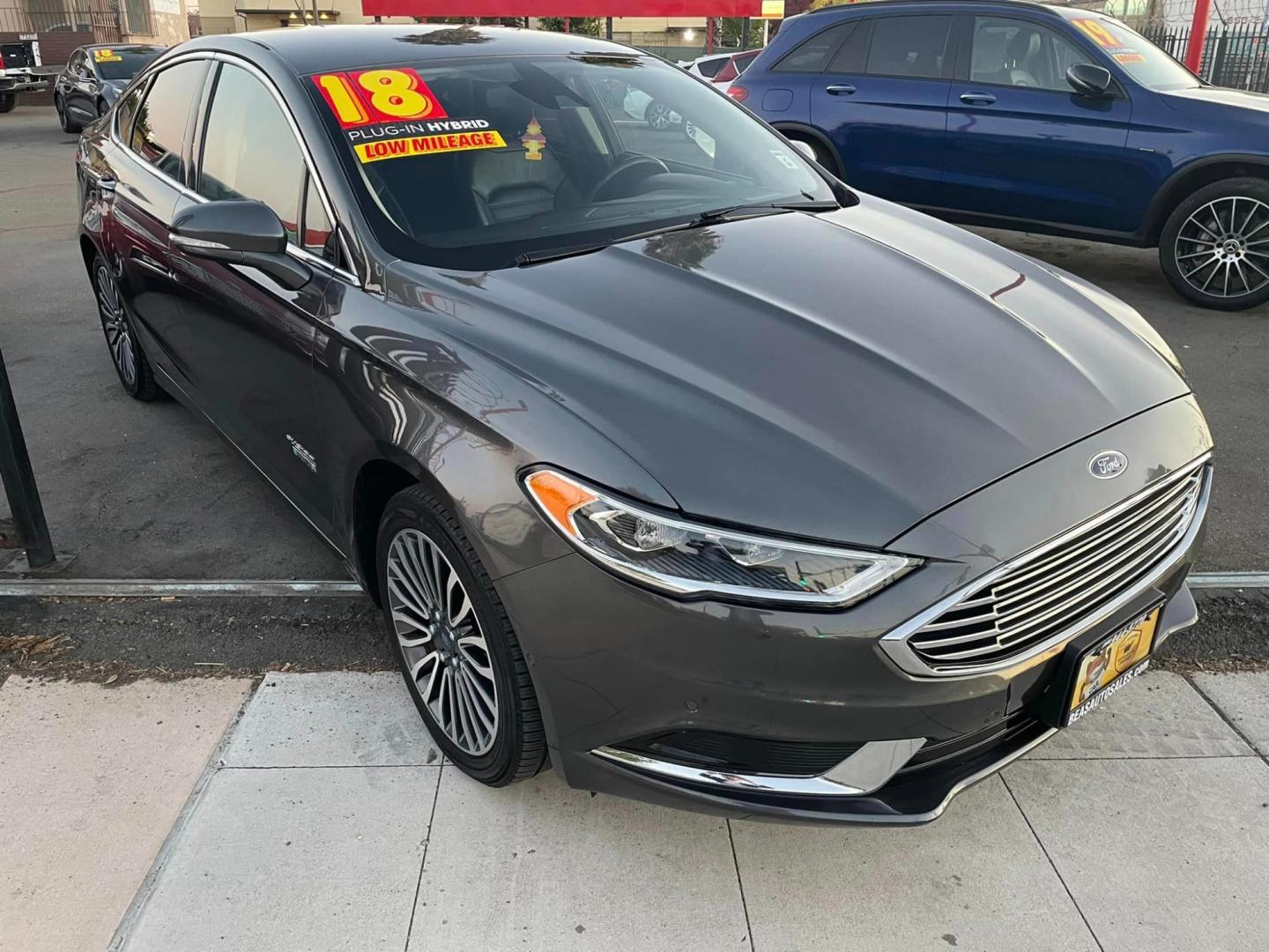 2018 GRAY /BLACK Ford Fusion Energi SE (3FA6P0PU1JR) with an 4-Cyl, Hybrid, 2.0 Liter engine, Automatic, CVT transmission, located at 744 E Miner Ave, Stockton, CA, 95202, (209) 944-5770, 37.956863, -121.282082 - PLUS TAXES AND FEES - Photo#1